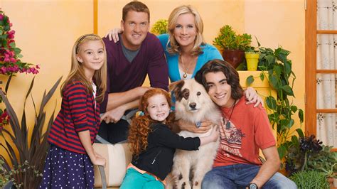 dog with a blog tv cast.